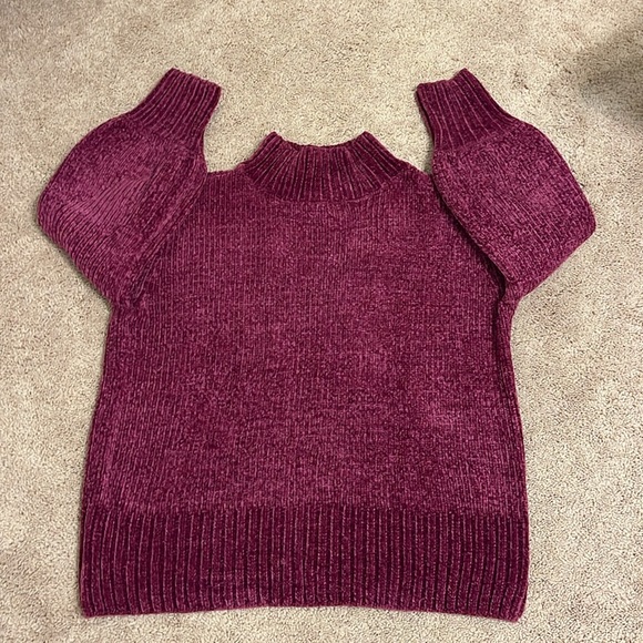 Fuchsia sweater - Picture 2 of 10